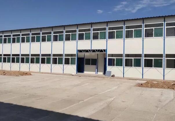 襄陽地區(qū)，工地住人鋼結(jié)構(gòu)活動板房的優(yōu)勢條件是什么？